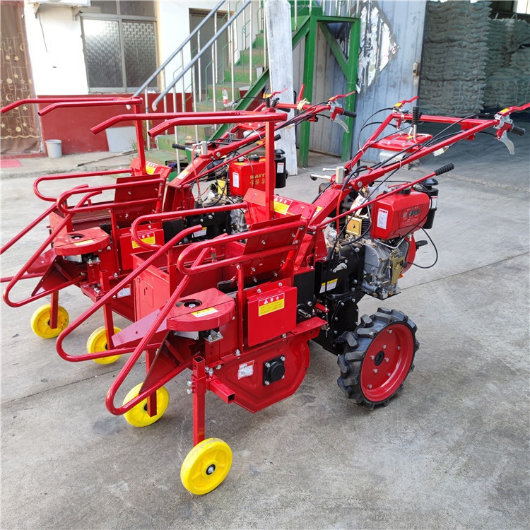 高効率中国工場価格ミニコンバインコーンハーベスターマシン、ト - Combine Harvester Mini のレビューと価格