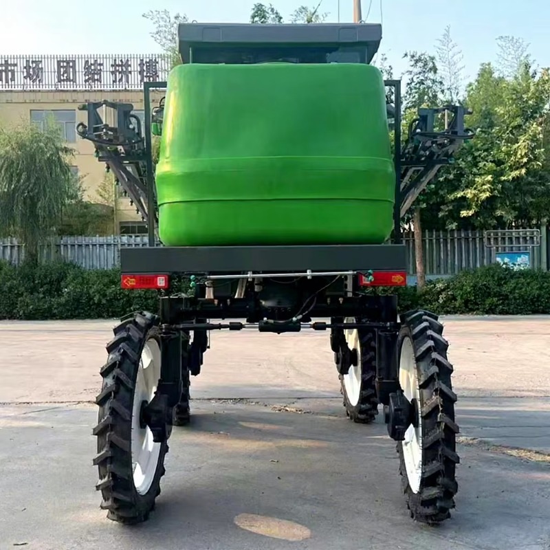 業務用農業ブームスプレーヤー、精密な農薬散布のための広範囲作 - Precision Farming In Agriculture のレビューと価格